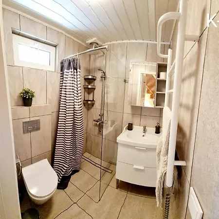 Lägenhet Zalieji Kotedzai